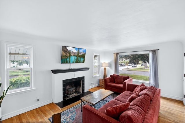 3604 N Washington St, Spokane, WA 99205