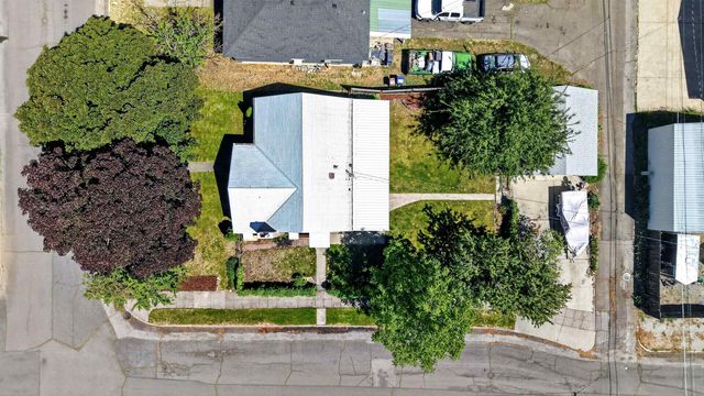 3604 N Washington St, Spokane, WA 99205