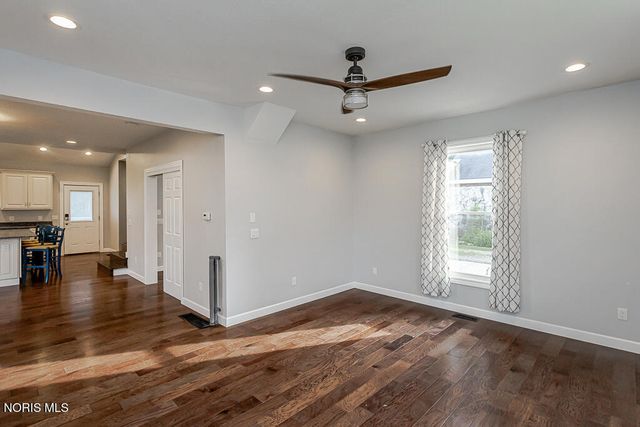 24269 W Second Street, Grand Rapids, OH 43522