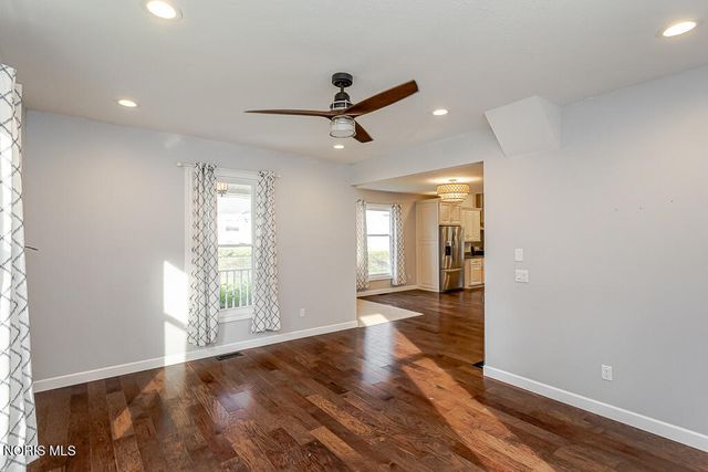 24269 W Second Street, Grand Rapids, OH 43522