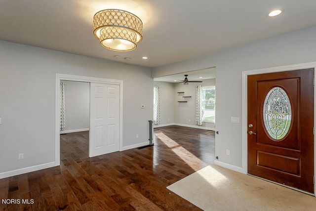 24269 W Second Street, Grand Rapids, OH 43522