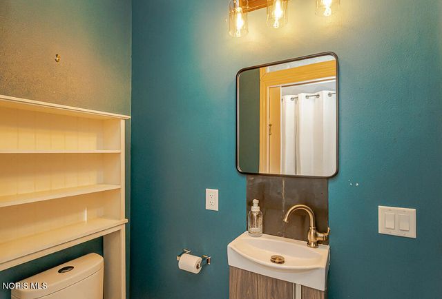 24269 W Second Street, Grand Rapids, OH 43522