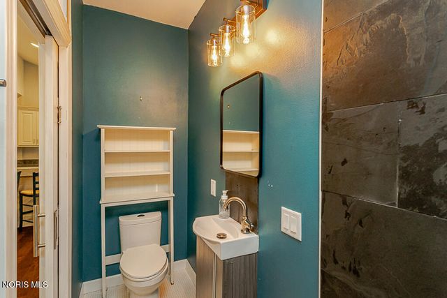 24269 W Second Street, Grand Rapids, OH 43522