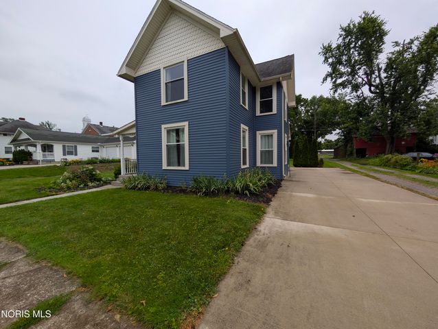 24269 W Second Street, Grand Rapids, OH 43522