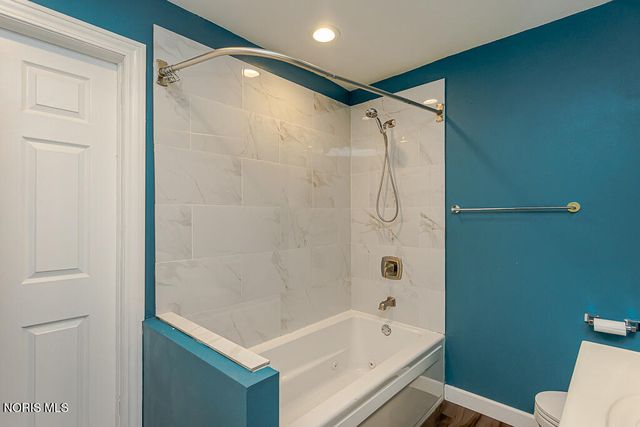 24269 W Second Street, Grand Rapids, OH 43522