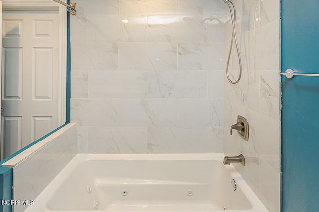 24269 W Second Street, Grand Rapids, OH 43522