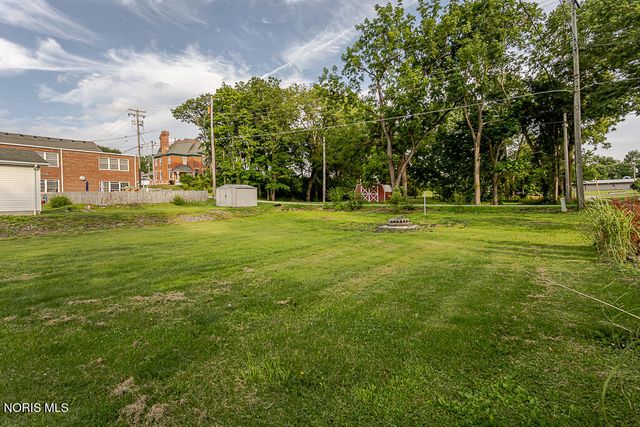 24269 W Second Street, Grand Rapids, OH 43522
