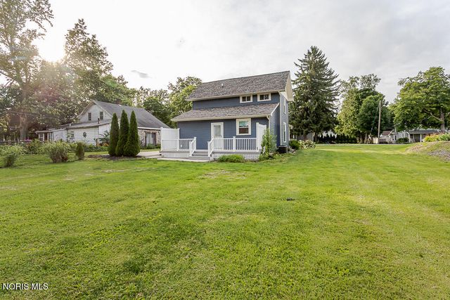 24269 W Second Street, Grand Rapids, OH 43522