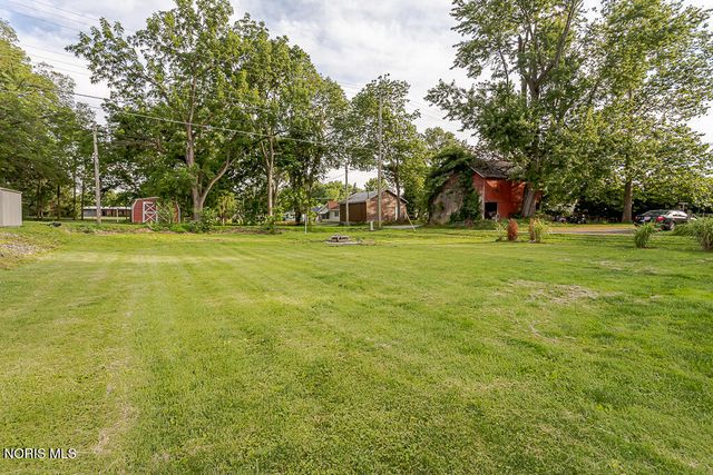 24269 W Second Street, Grand Rapids, OH 43522