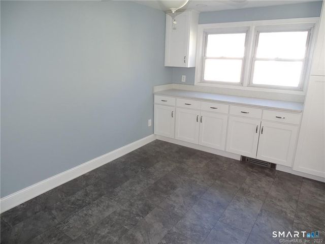 15 Bayshore Drive, New London, CT 06320