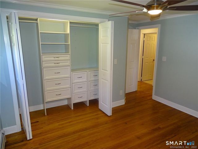 15 Bayshore Drive, New London, CT 06320