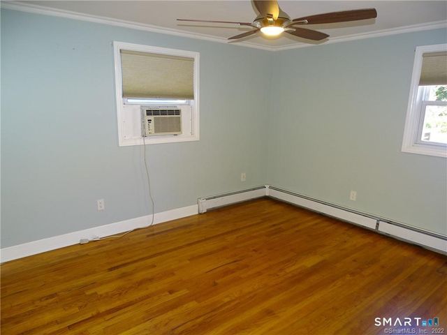 15 Bayshore Drive, New London, CT 06320