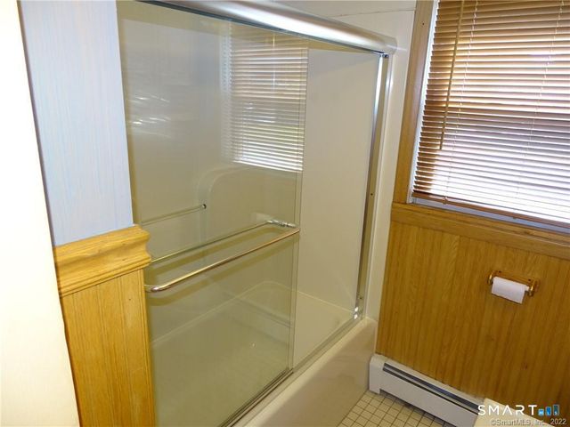 15 Bayshore Drive, New London, CT 06320