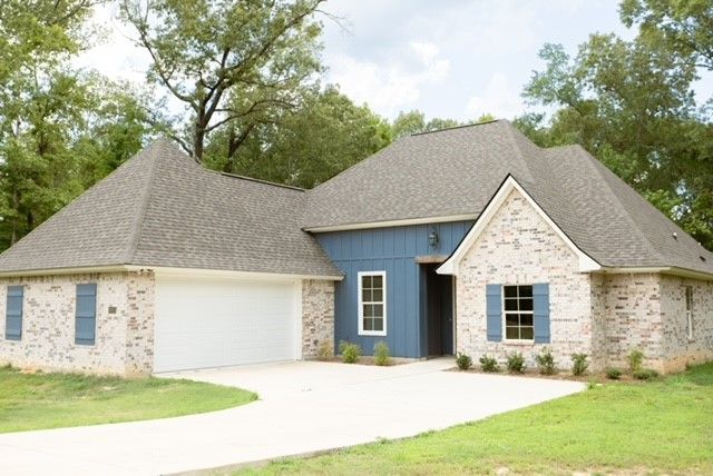 1025 Voss Road, Stonewall, LA 71078