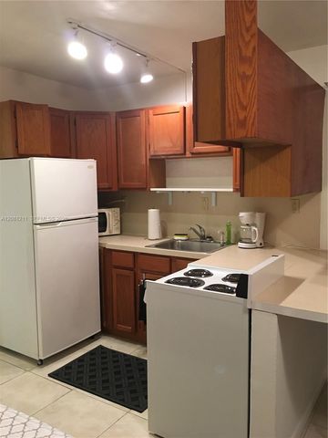 1480 S Ocean Blvd Apt 218, Lauderdale By The Sea, FL 33062