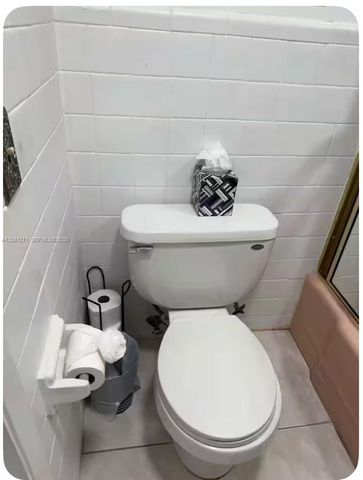 1480 S Ocean Blvd Apt 218, Lauderdale By The Sea, FL 33062
