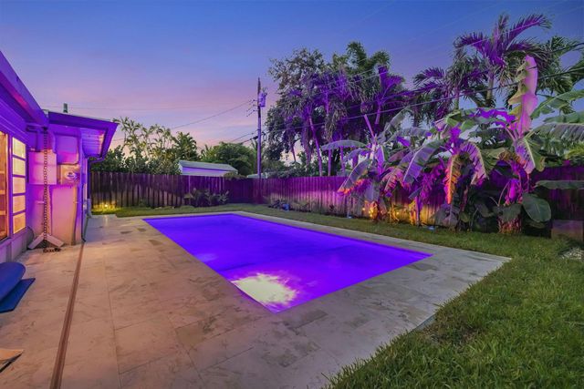 4670 NE 4TH Avenue, Oakland Park, FL 33334