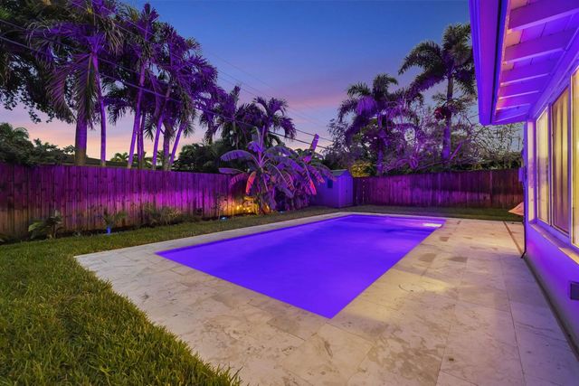 4670 NE 4TH Avenue, Oakland Park, FL 33334