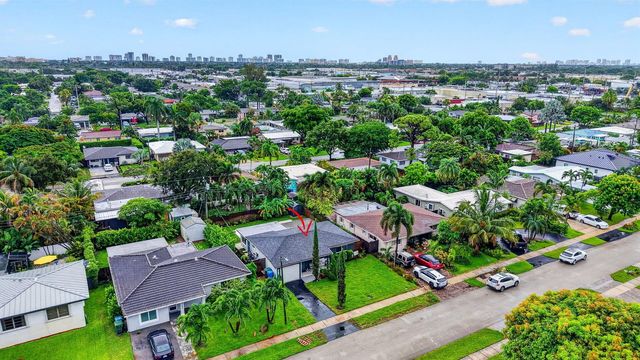 4670 NE 4TH Avenue, Oakland Park, FL 33334