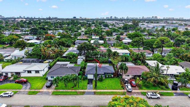 4670 NE 4TH Avenue, Oakland Park, FL 33334