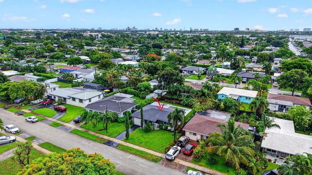 4670 NE 4TH Avenue, Oakland Park, FL 33334
