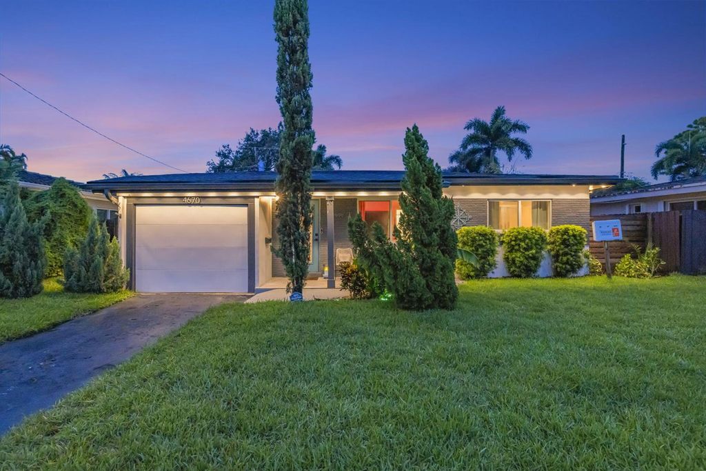4670 NE 4TH Avenue, Oakland Park, FL 33334