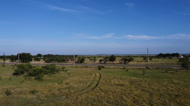 8623 Us-83, Ovalo, TX 79567