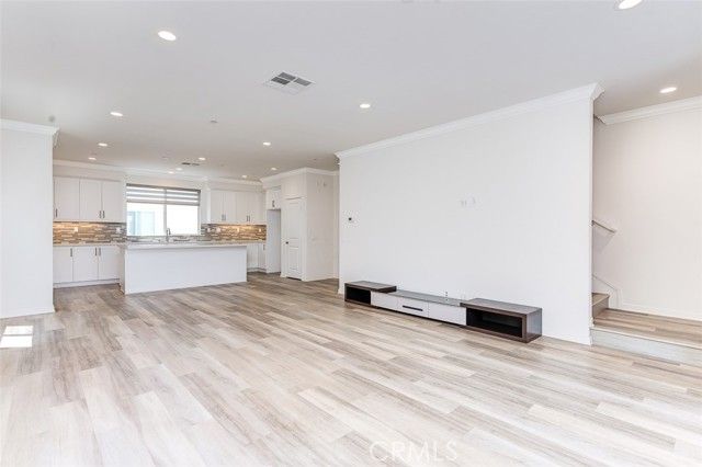 150 Stellar, Irvine, CA 92618