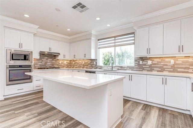 150 Stellar, Irvine, CA 92618