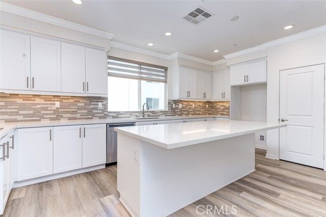 150 Stellar, Irvine, CA 92618