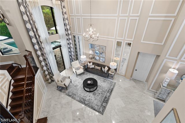 3999 Bering CT, Naples, FL 34119