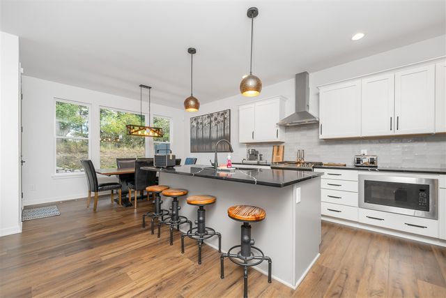 4228 Corvo Trace, Kalamazoo, MI 49006