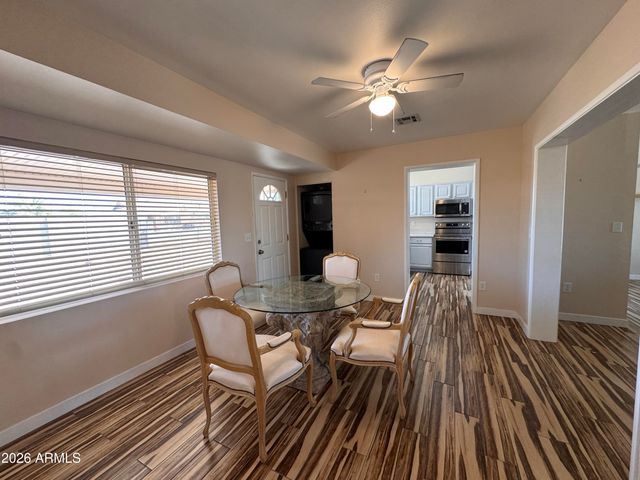 10620 W SNEAD Drive, Sun City, AZ 85351