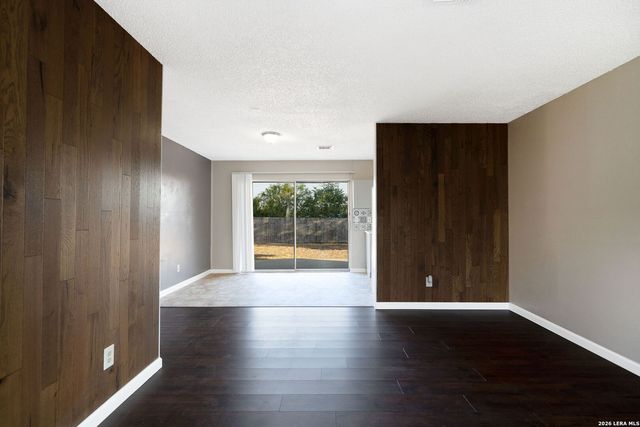 462 HATFIELD ST, San Antonio, TX 78227