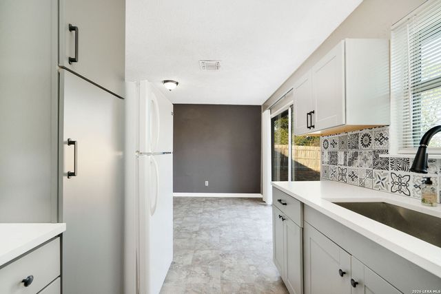 462 HATFIELD ST, San Antonio, TX 78227