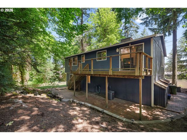 16351 PACIFIC Hwy, Lake Oswego, OR 97034
