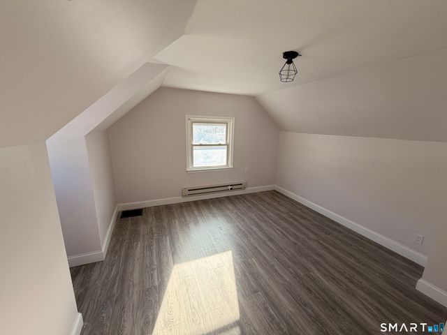 8 River Road, East Haven, CT 06512