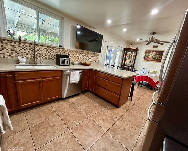 3062 W Teranimar, Anaheim, CA 92804