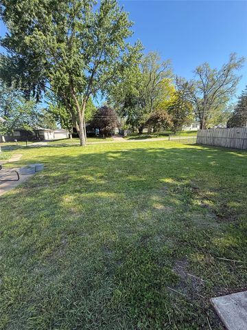 3601 Hull Avenue, Des Moines, IA 50317