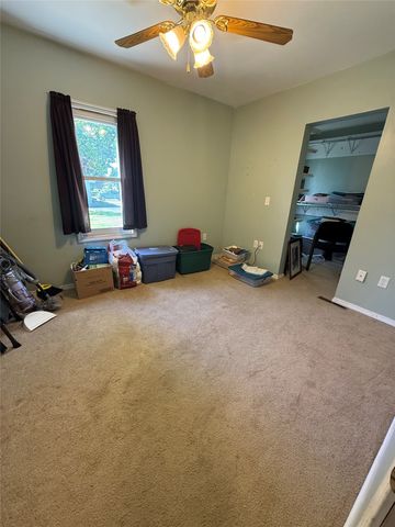 3601 Hull Avenue, Des Moines, IA 50317