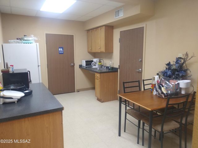 4004 N Romero Road, Tucson, AZ 85705