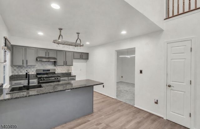 189 Kemper Ct, Independence Twp., NJ 07840