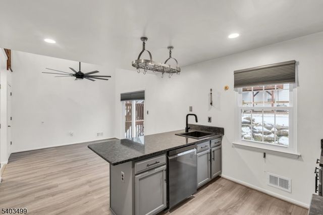 189 Kemper Ct, Independence Twp., NJ 07840