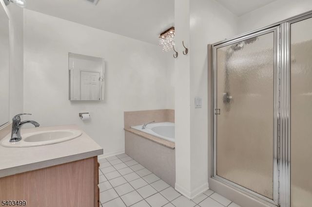 189 Kemper Ct, Independence Twp., NJ 07840