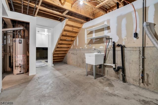 189 Kemper Ct, Independence Twp., NJ 07840