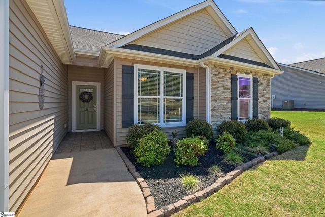 126 Alberta Circle, Piedmont, SC 29673