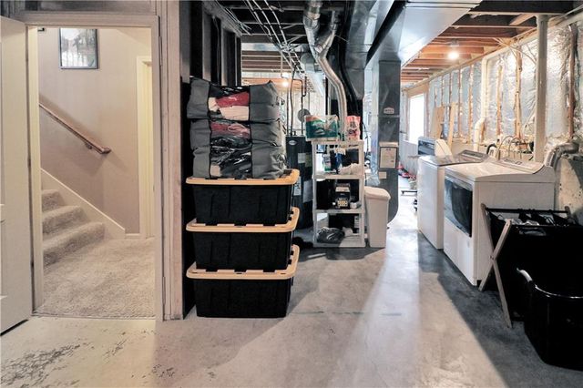 11512 E 207th Street, Peculiar, MO 64078