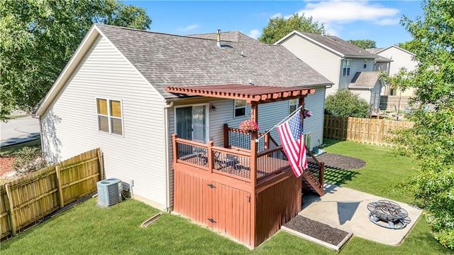 11512 E 207th Street, Peculiar, MO 64078