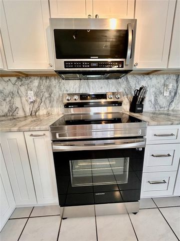 8911 WELSH WAY, Hudson, FL 34667