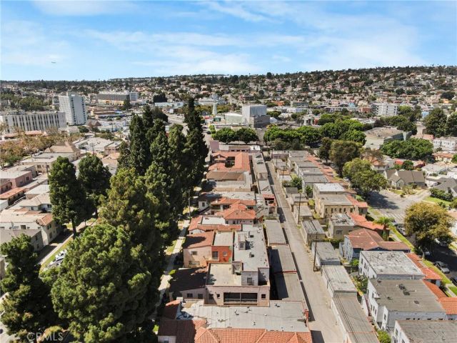 4261 Leimert Boulevard, Los Angeles, CA 90008